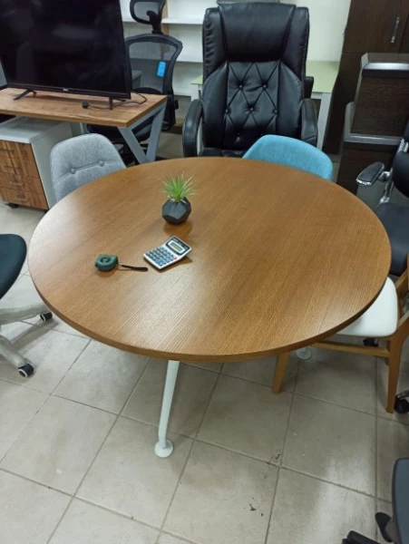 בסיס לשולחן