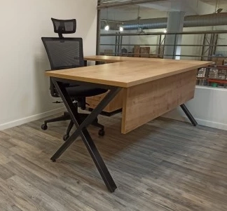 שולחן משרדי/עבודה